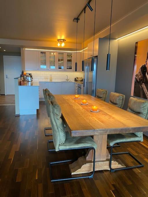 Holmestrand, Leilighet Pa Bryggekanten エクステリア 写真