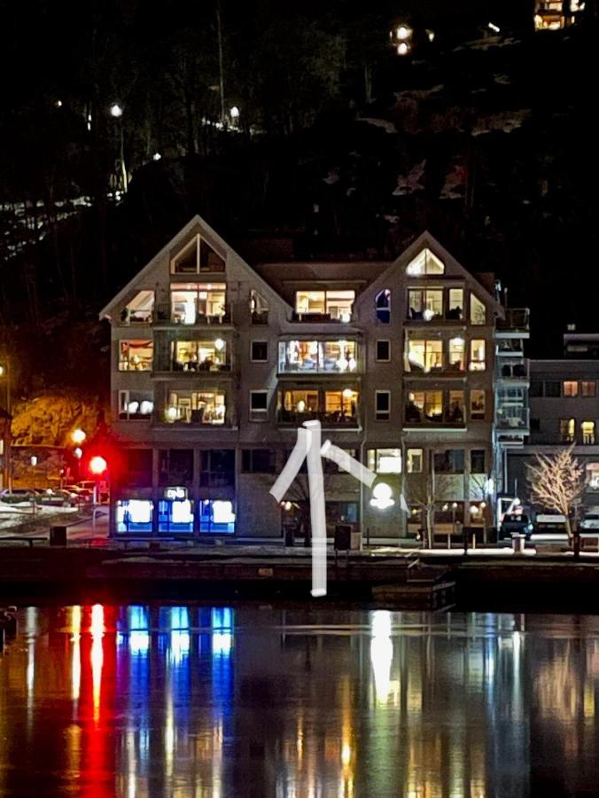 Holmestrand, Leilighet Pa Bryggekanten エクステリア 写真
